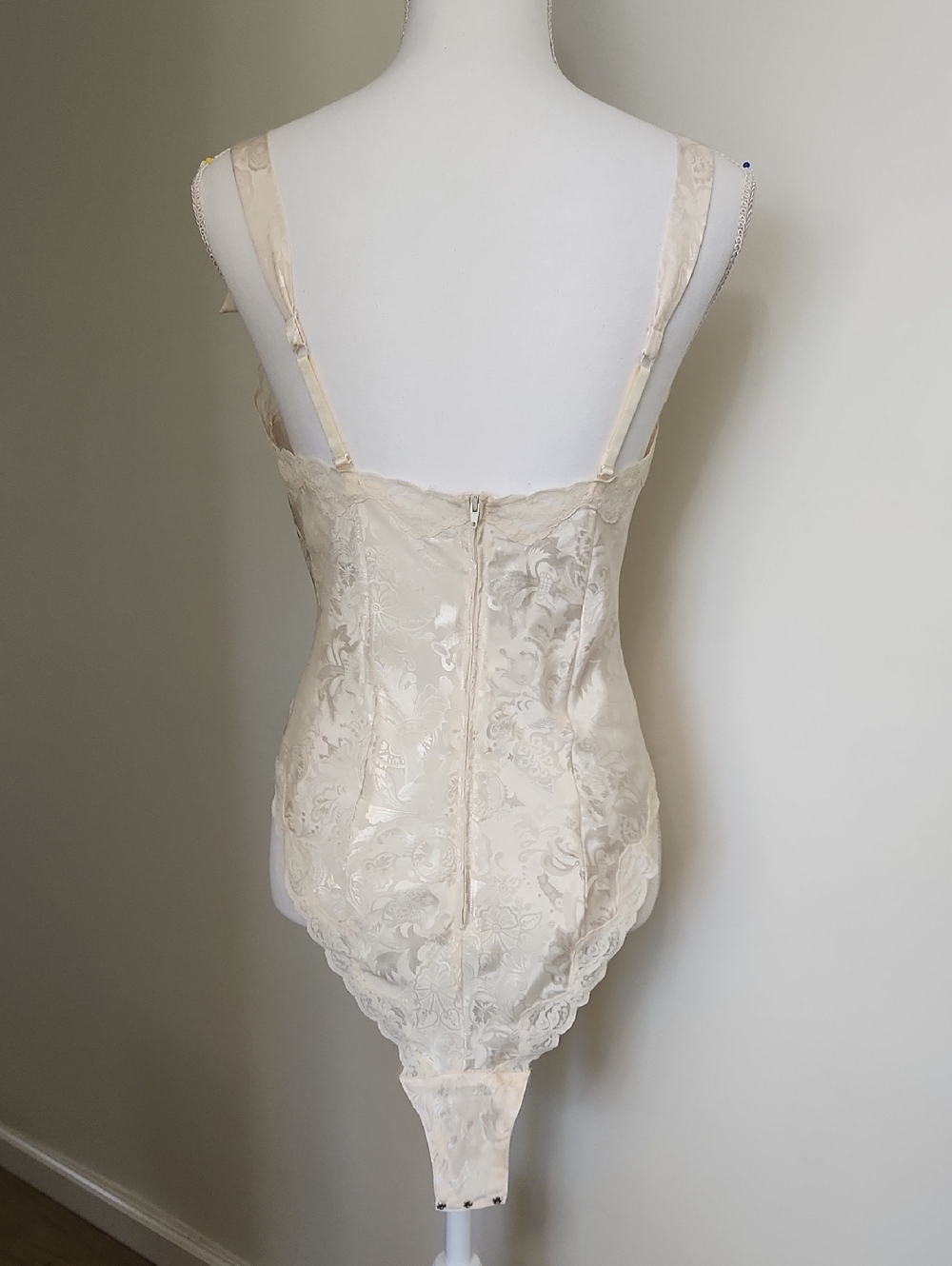 Victoria's Secret 80s Gold Label Champagne Teddy Bodysuit Bridal Vintage Size M - Picture 3 of 16